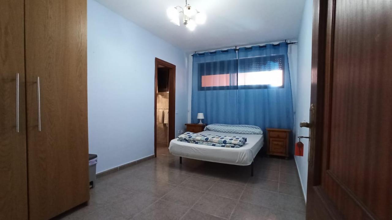 Los Cristianos Centro, Room With A Private Bathroom In Shared Apartment 阿罗纳 外观 照片